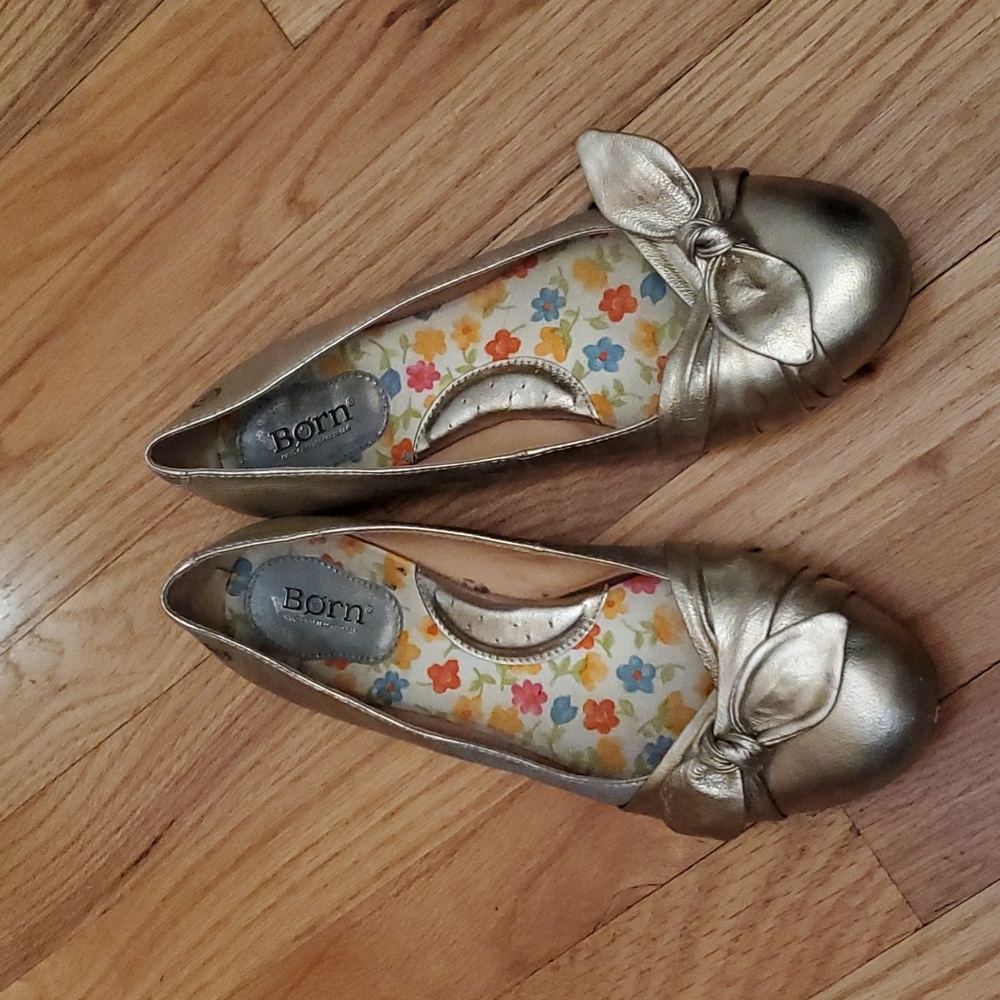 Børn handcrafted footwear gold leather bow ballet flats cushioned sole size 10